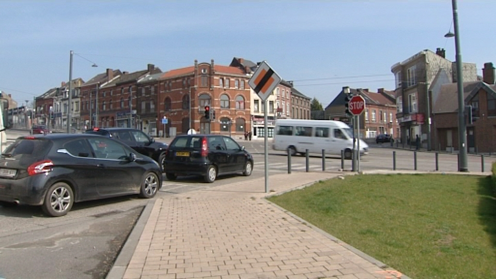 14032106 30/04/14 : LODELINSART OUEST