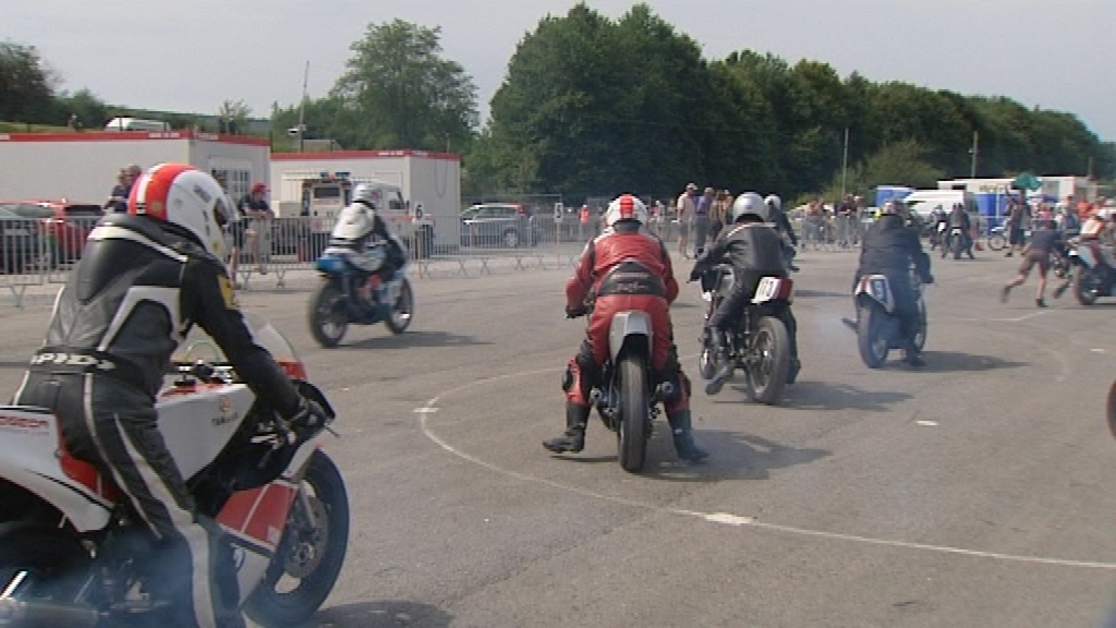 Classic Bikes sur le circuit de Chimay