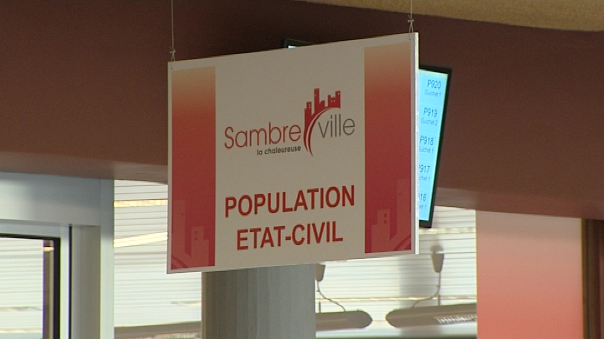 14111002 Affaire Luperto : premières réactions à Sambreville