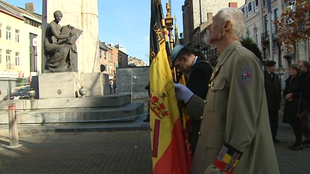 14111102 Commémorations du 11 novembre à Charleroi