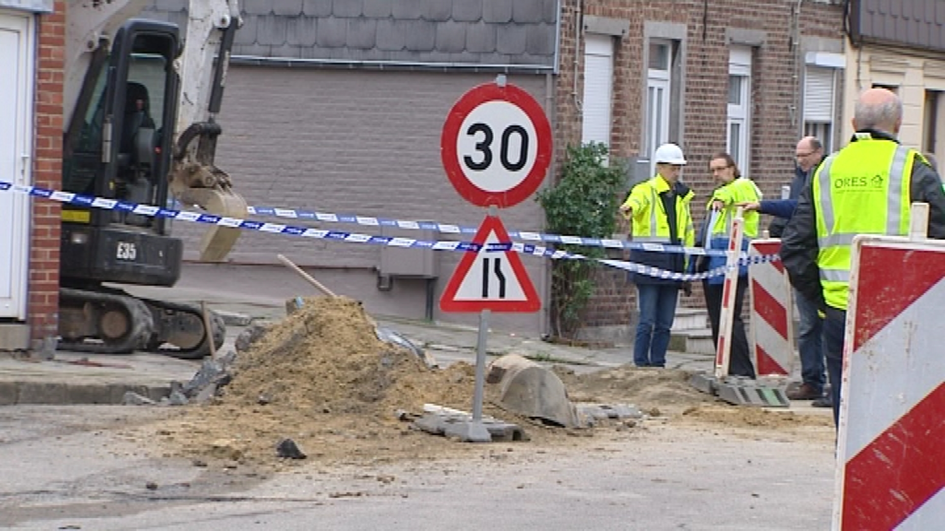 14111707 Drame à Roux : un ouvrier fauché mortellement