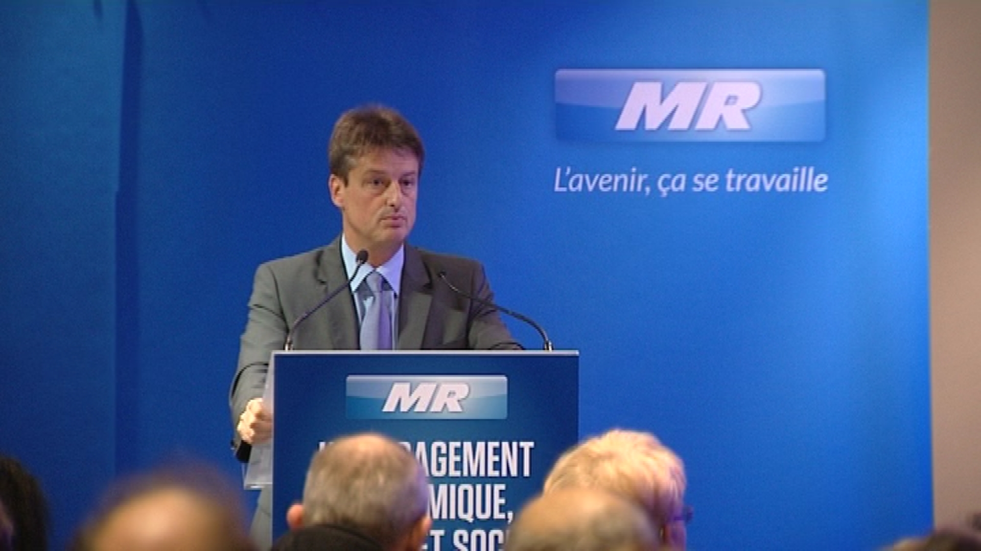14120108 Olivier Chastel a présenté l'accord de gouvernement à Charleroi