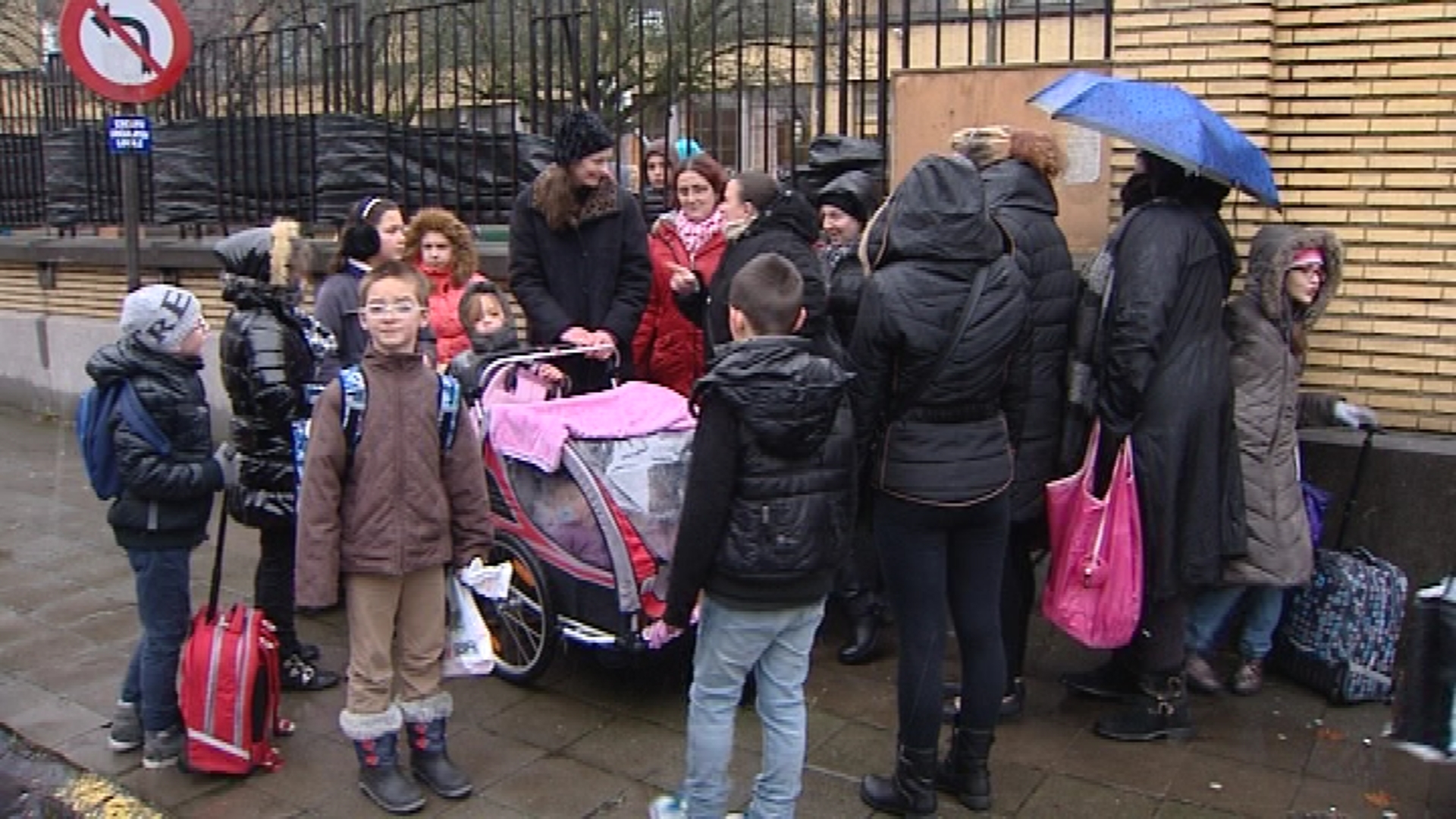 14120821 L'école du Gazomètre à Gilly sans chauffage !