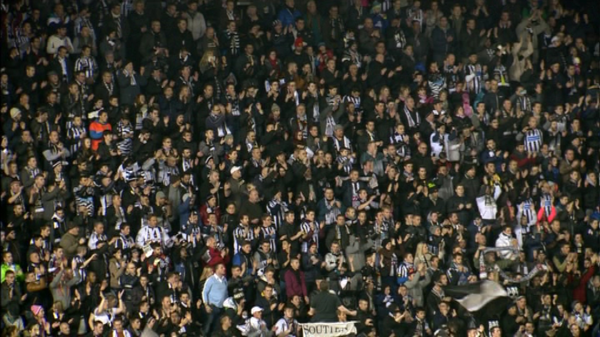 14121804 Le Sporting de Charleroi s'est imposé face à Bruges