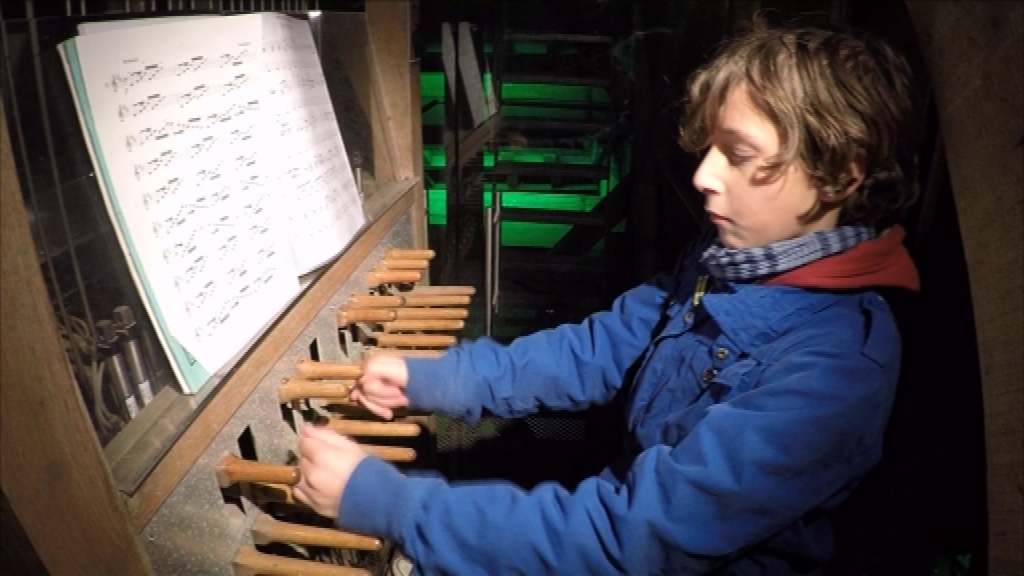 0 Le plus jeune carillonneur de Belgique était à Thuin !