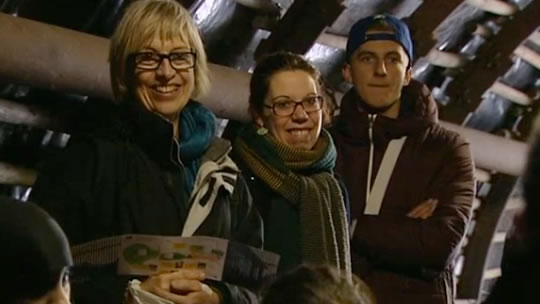 15011302 Des élèves anversois au Bois du Cazier
