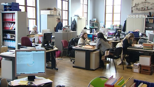 15012002 Le CPAS de Beaumont sous tension