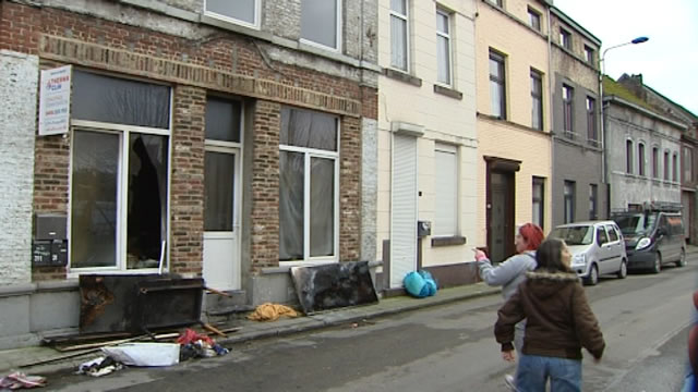 15012107 Un Marchiennois sauve sa voisine d'un incendie