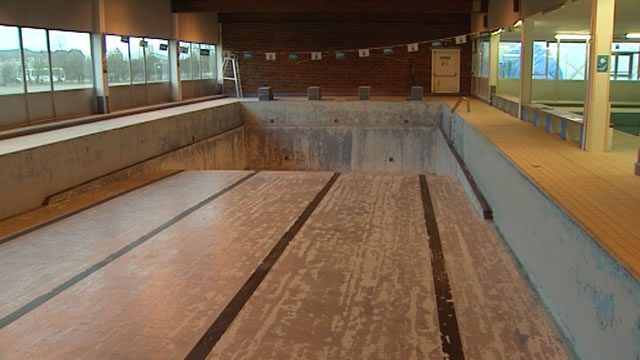 15012801 La piscine de Chapelle restera fermée