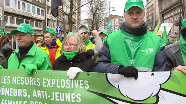 15013002 Plus de 400 personnes mobilisées contre l'exclusion des chômeurs