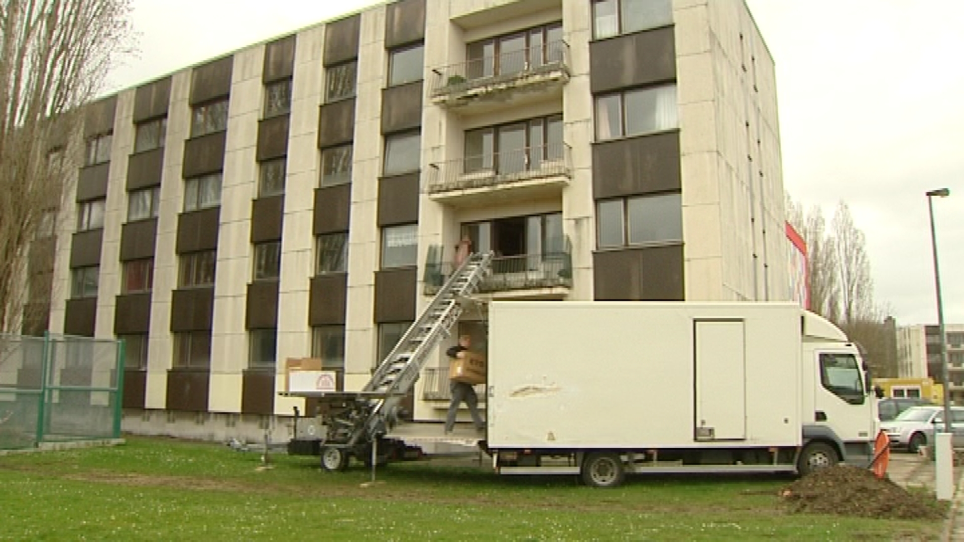 15033102 Déménagement des locataires de la Cité Centenaire