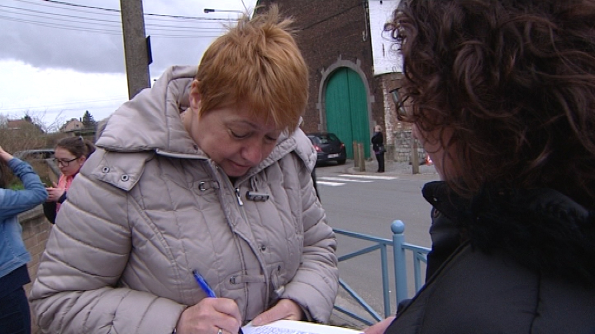 15040108 Un élève de l'IND à Fleurus fauché par une voiture : les parents se mobilisent