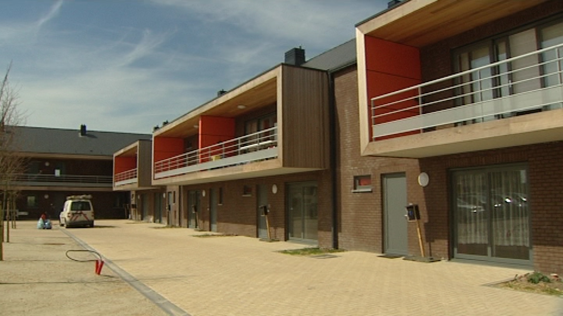15042001 Nouveaux logements pour seniors à Thuin