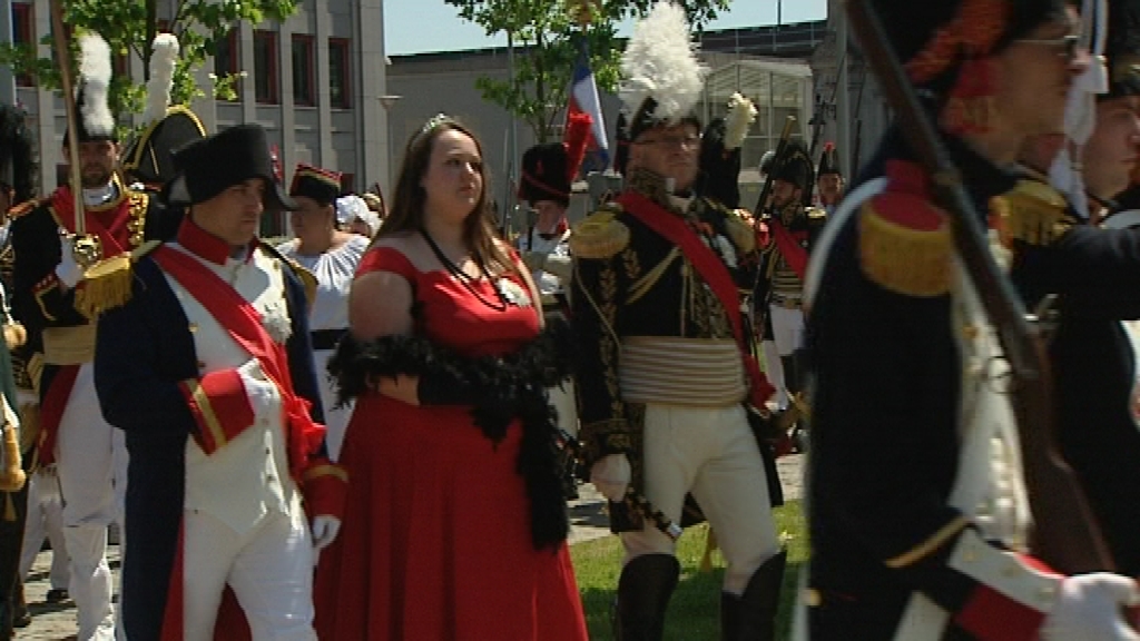 15060603 Il y a 200 ans, Napoléon traversait Charleroi
