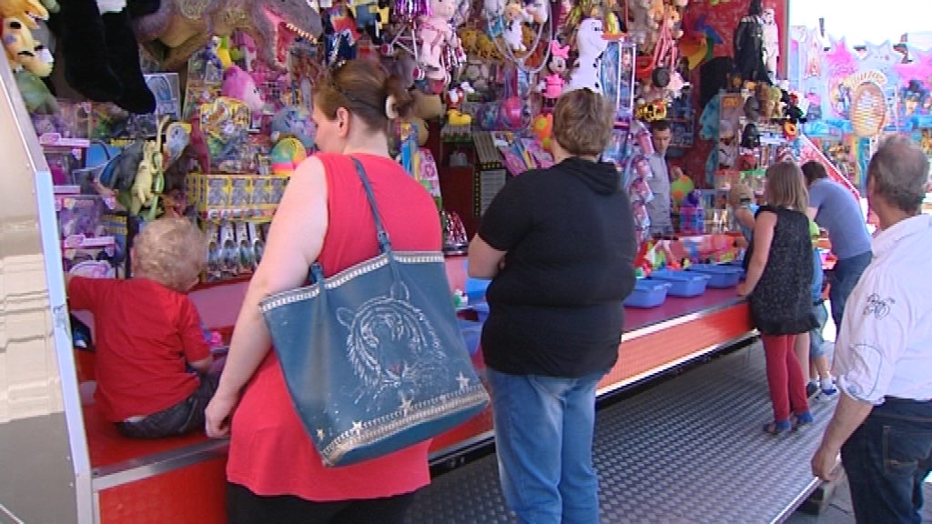 15080304 La foire d'août a pris ses quartiers à Charleroi