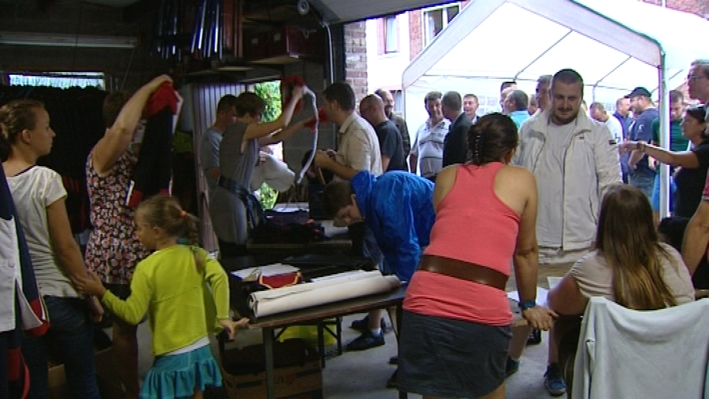 15081403 Ham-sur-Heure : les préparatifs pour la Saint-Roch vont bon train