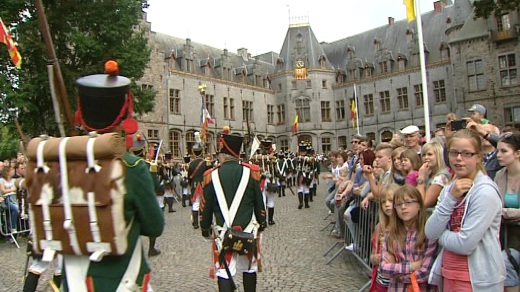 15081603 Quelques images de la rentrée de la Saint-Roch d'Ham-sur-Heure