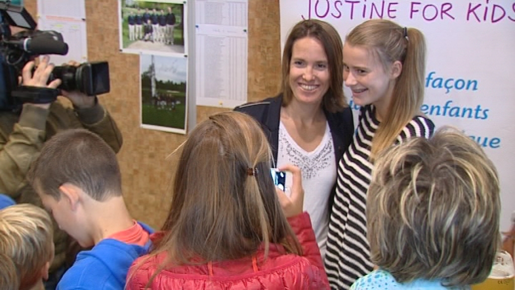 Justine Henin au golf de Ragnies : 6.500 euros pour sa fondation 'Justine for Kids'