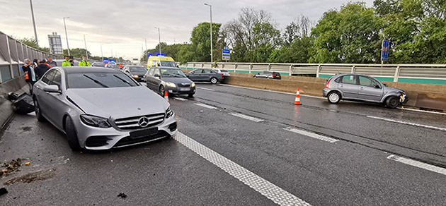 3 véhicules impliqués dans un carambolage à hauteur de Jumet-Est sur la A54