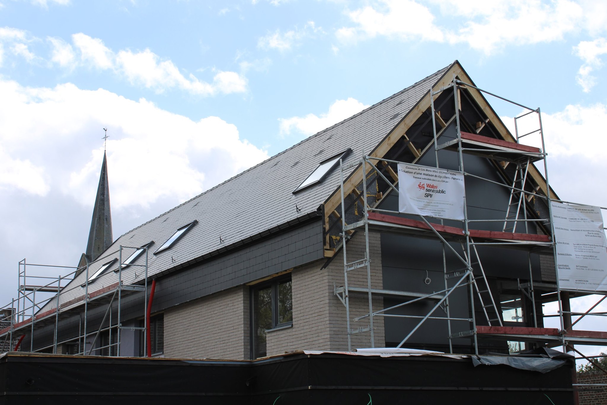 Les travaux de la maison de village de Villers-Perwin avancent