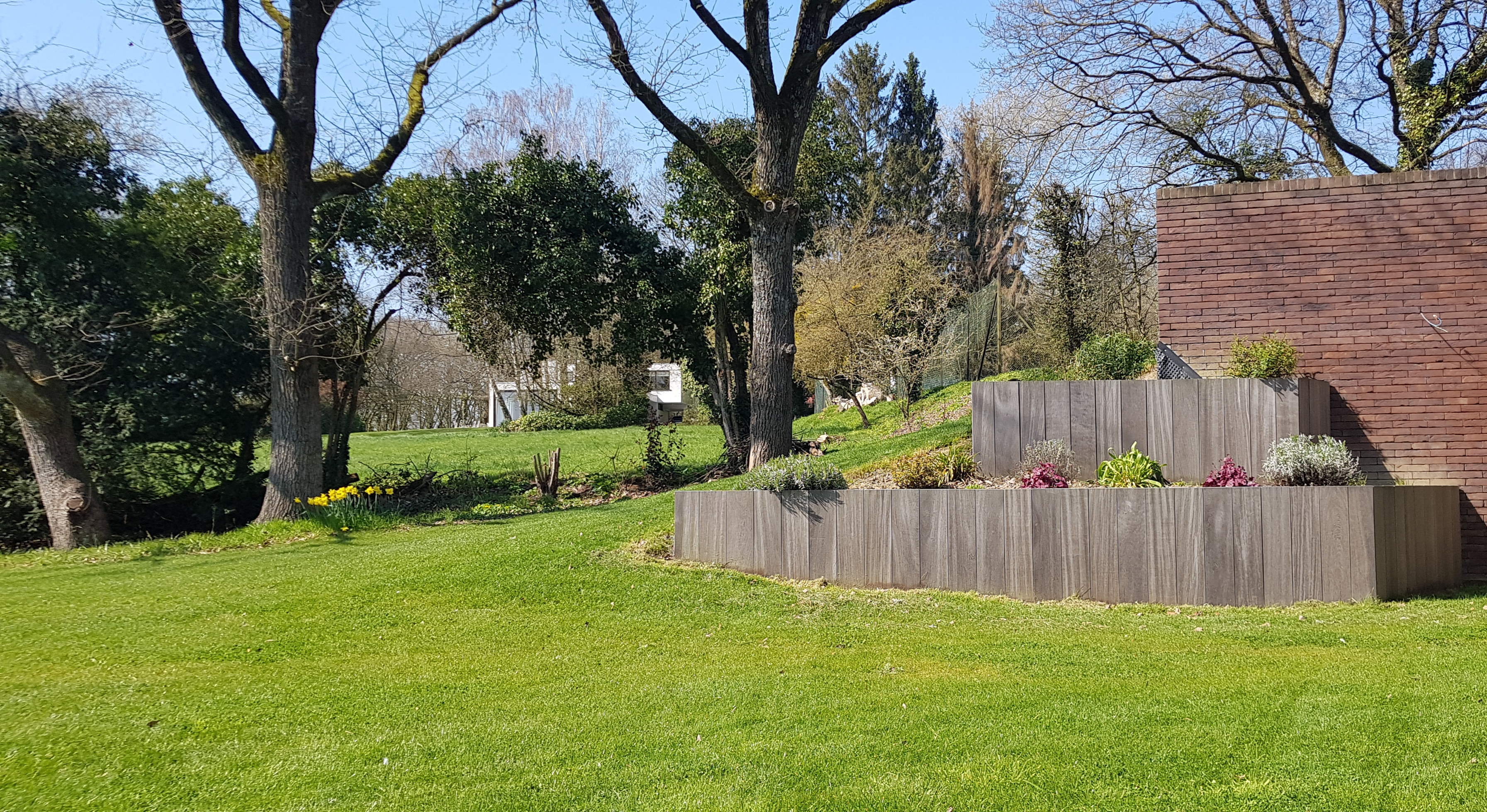 Le jardin oui! mais en essayant de faire tourner l'économie locale!