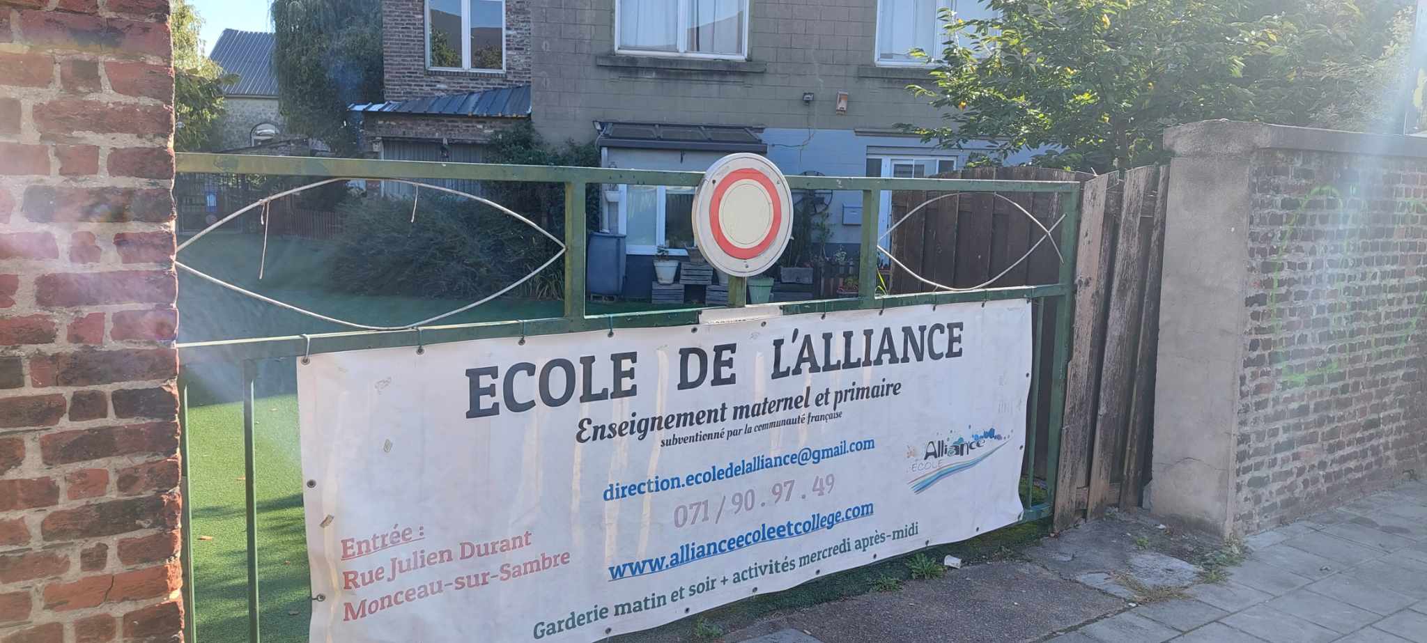 Une autre école touchée par un incendie cette nuit, à Monceau