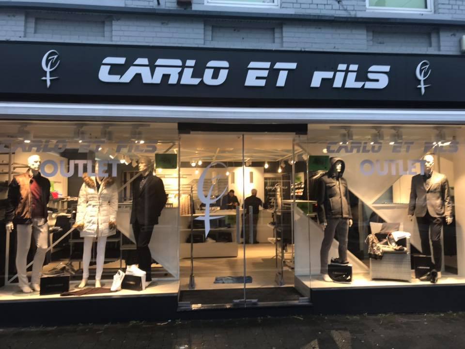 Plus de 4500 vêtements en liquidation chez Carlo&Fils ce vendredi et samedi !