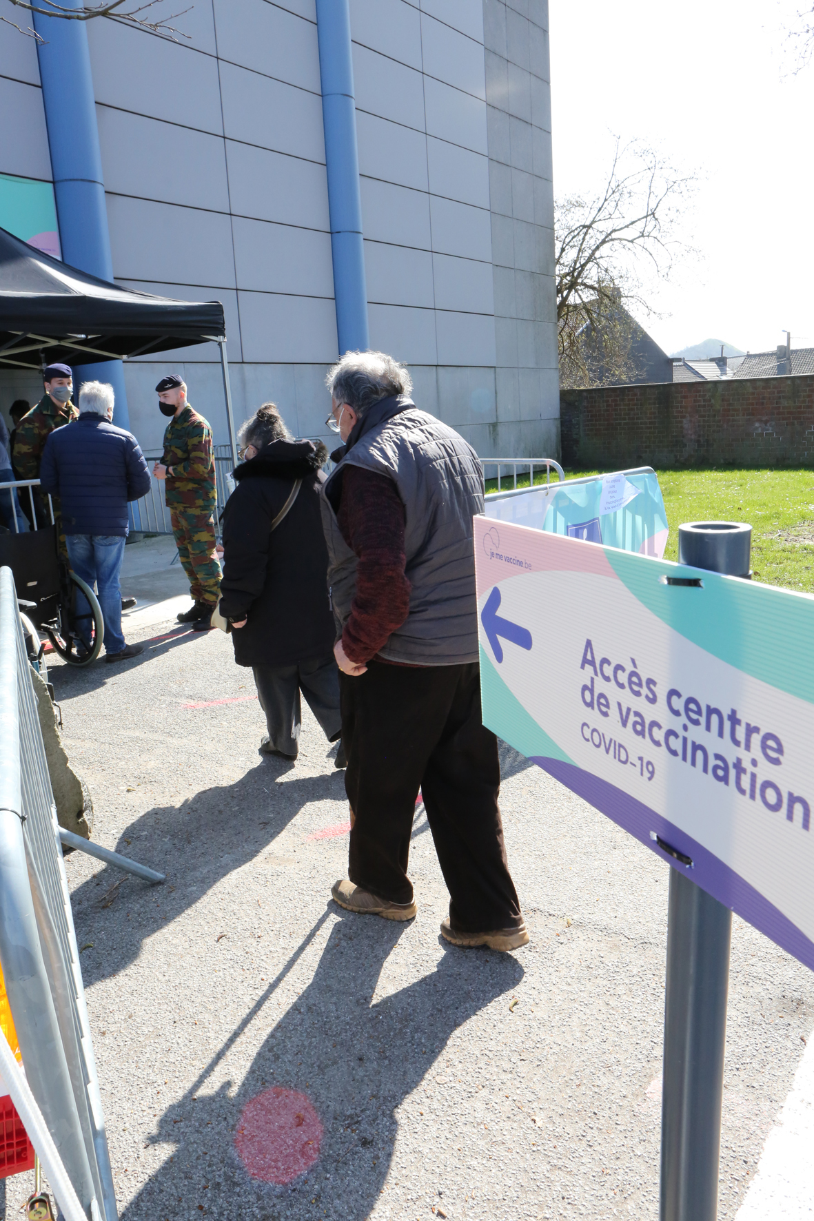 Châtelet: Des navettes gratuites vers des centres de vaccinations