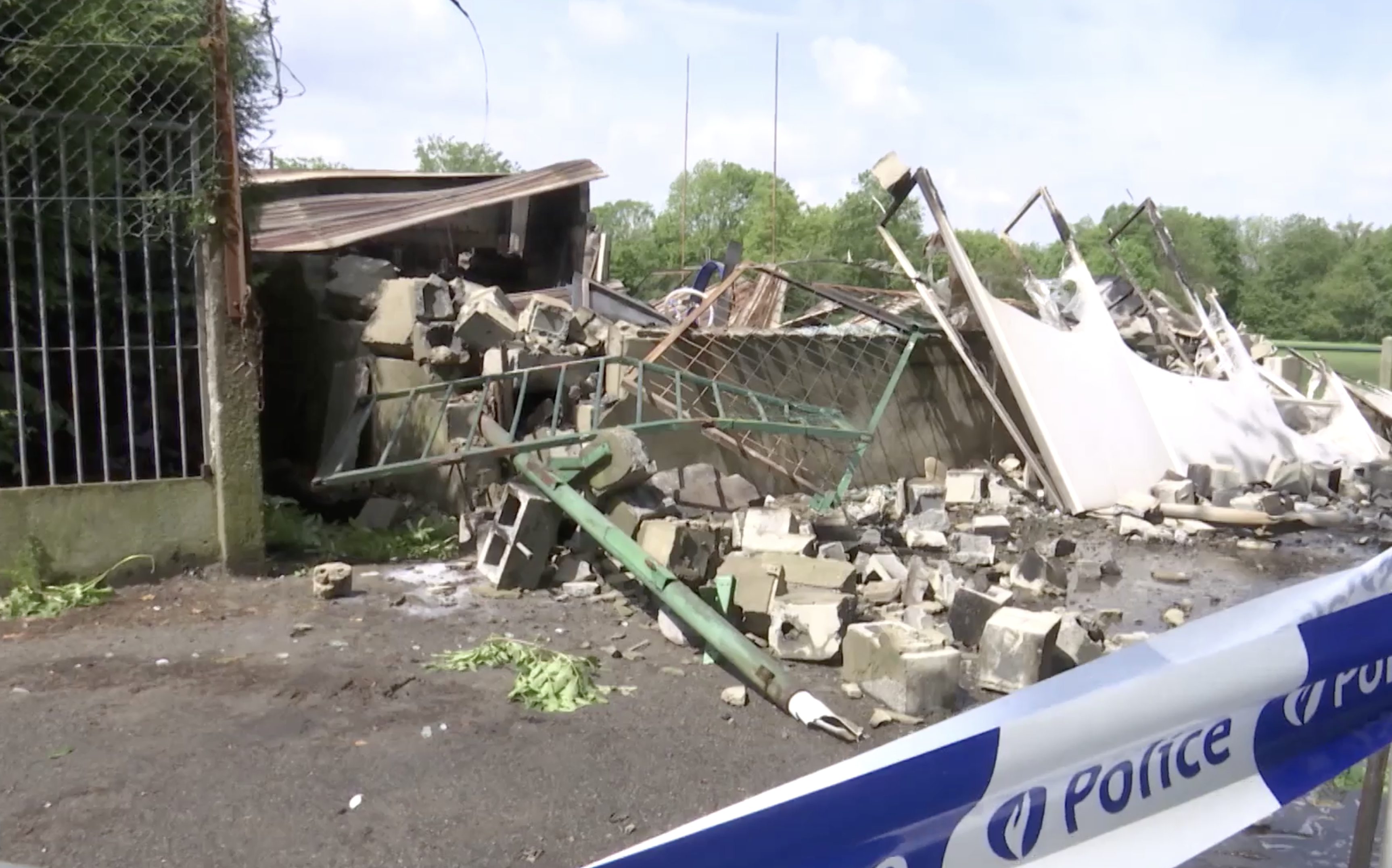 Jumet: 4 jeunes interpellés suite à l'incendie au Black Star 