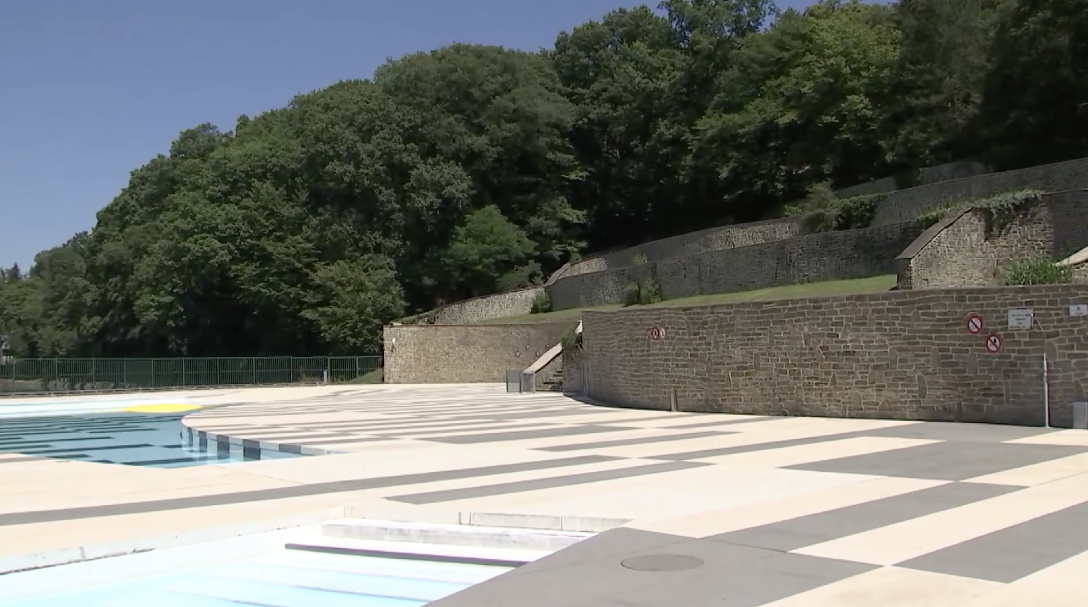 Piscines: L'Hélios et Charleroi-les-bains rouvrent leurs portes