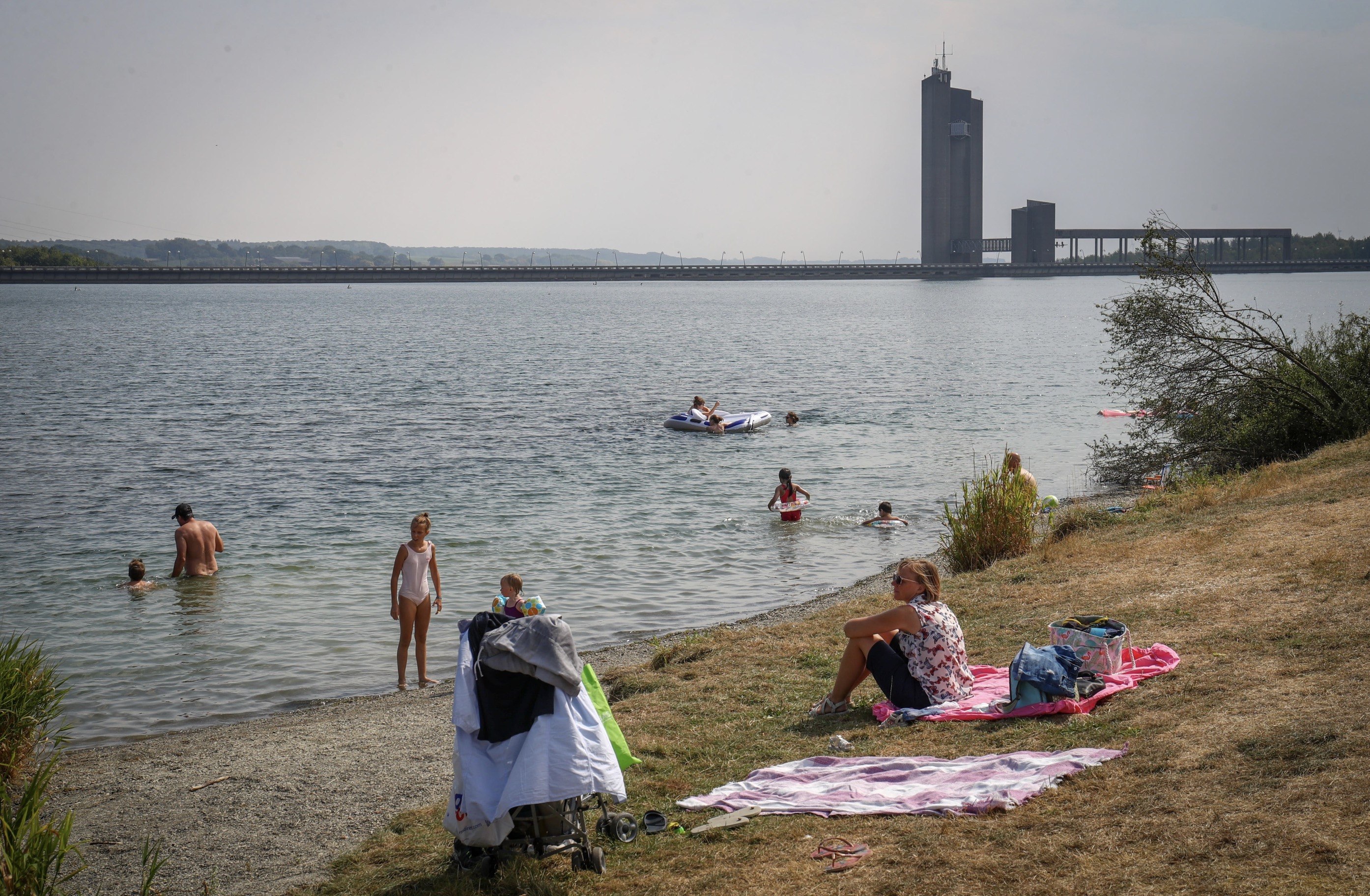 Lacs de l’Eau d’Heure: baignade interdite à Falemprise suite aux cyanobactéries 