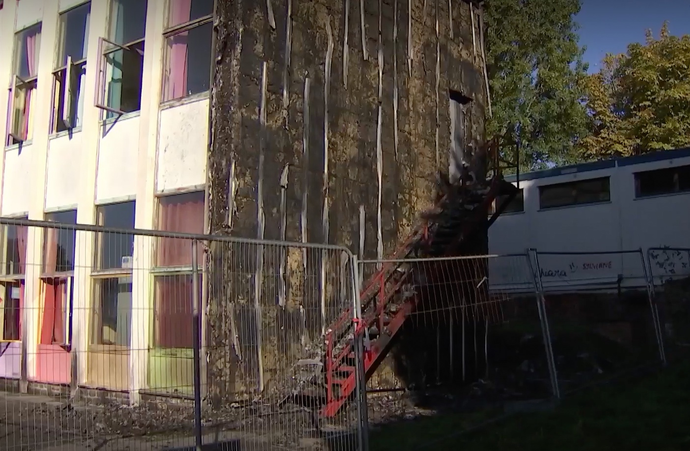 Écoles incendiées à Charleroi: la Police Fédérale ouvre une notice pour association de malfaiteurs