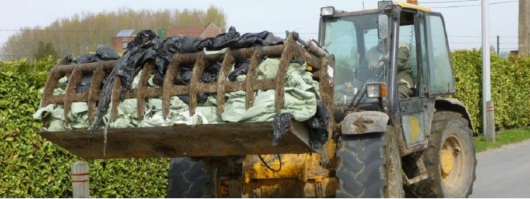 Collecte des bâches agricoles à Thuin et Chimay