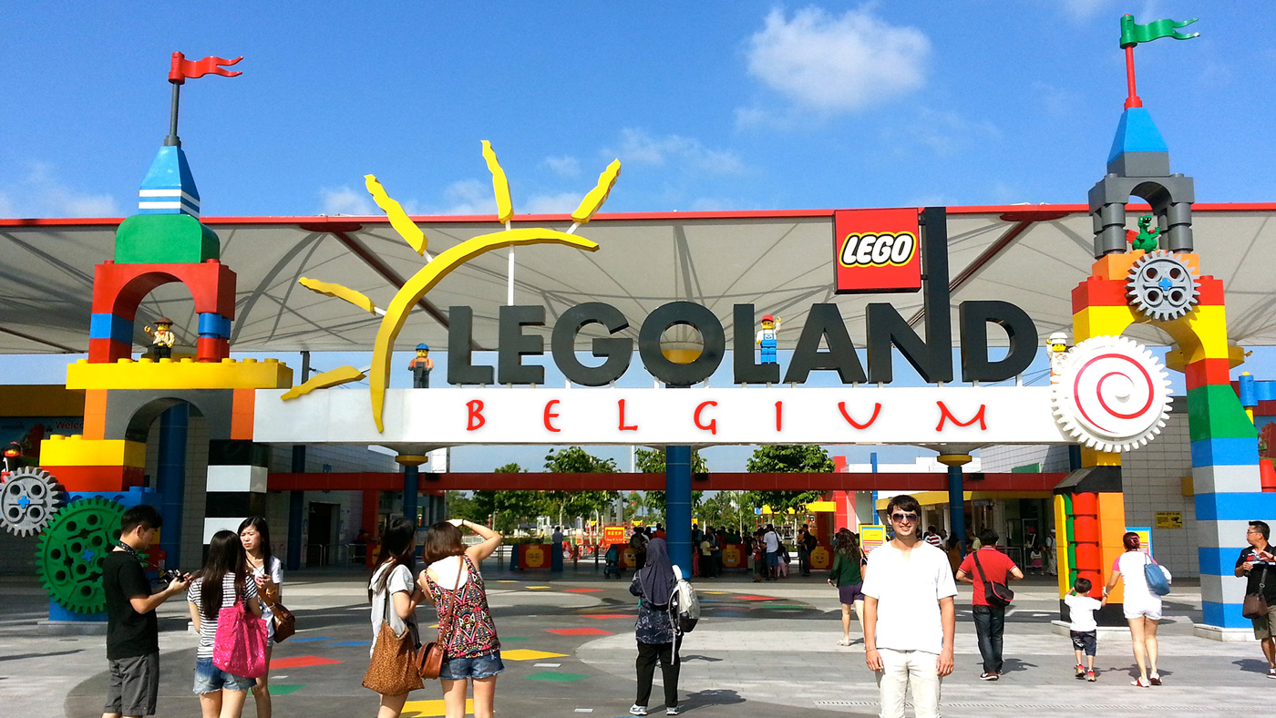 Un parc d’attractions Legoland sur l’ancien site de Caterpillar