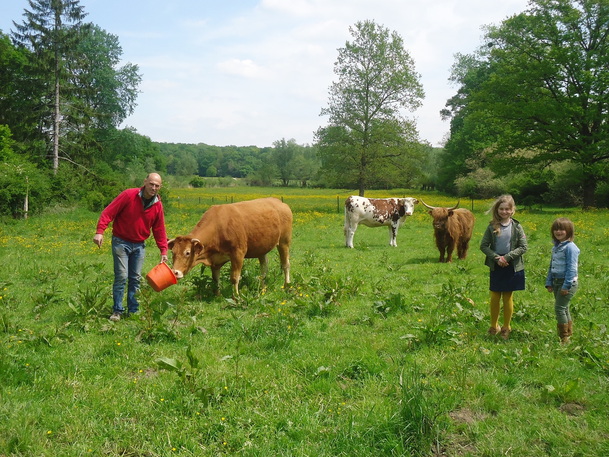 Le 1er mai, l'Aquascope vous convie à la transhumance de la Petite Suisse, de Lompret à Virelles