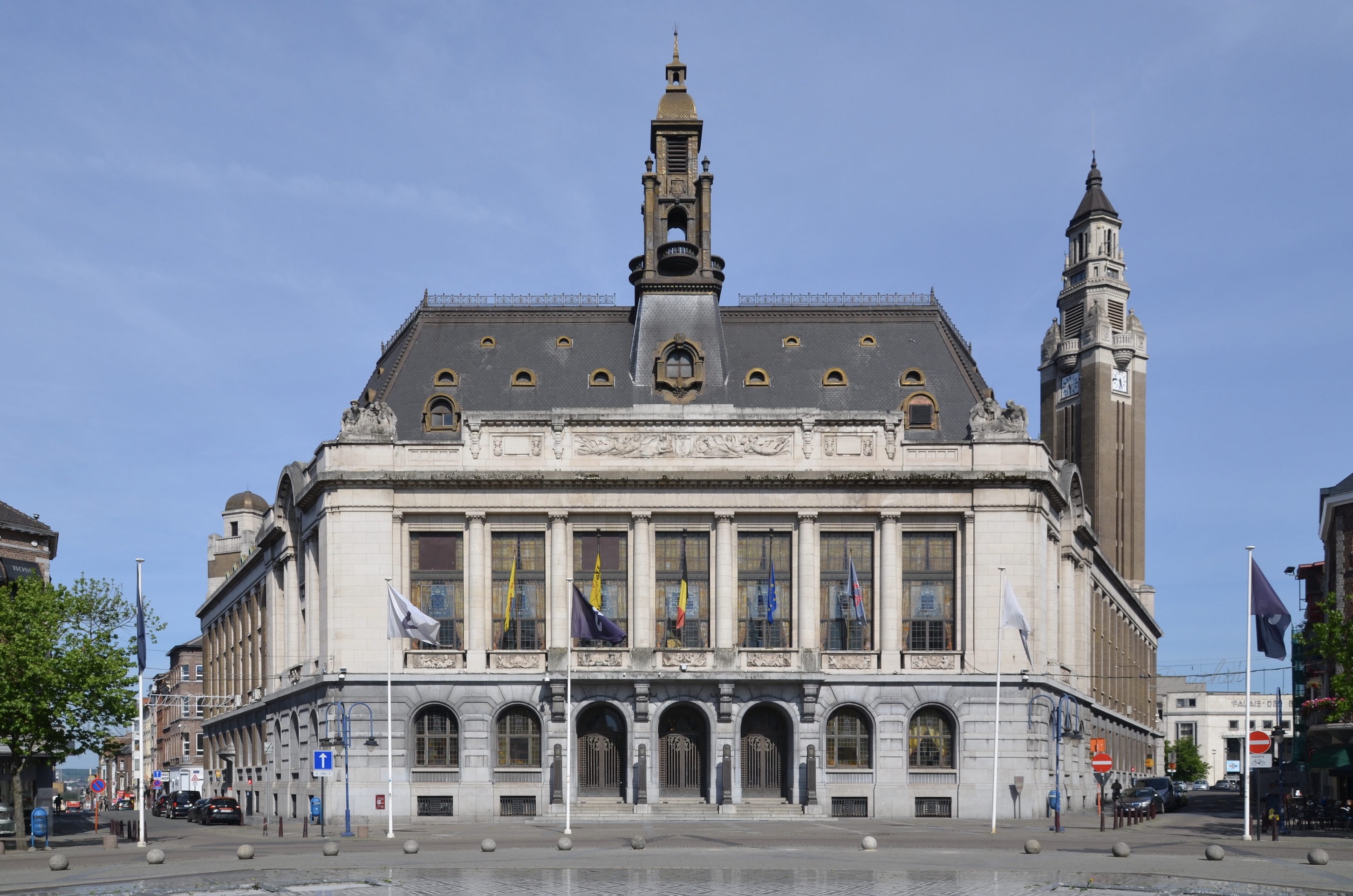 Drame de Strépy-Bracquegnies : Charleroi ouvre un registre de condoléances à l'Hôtel de Ville 