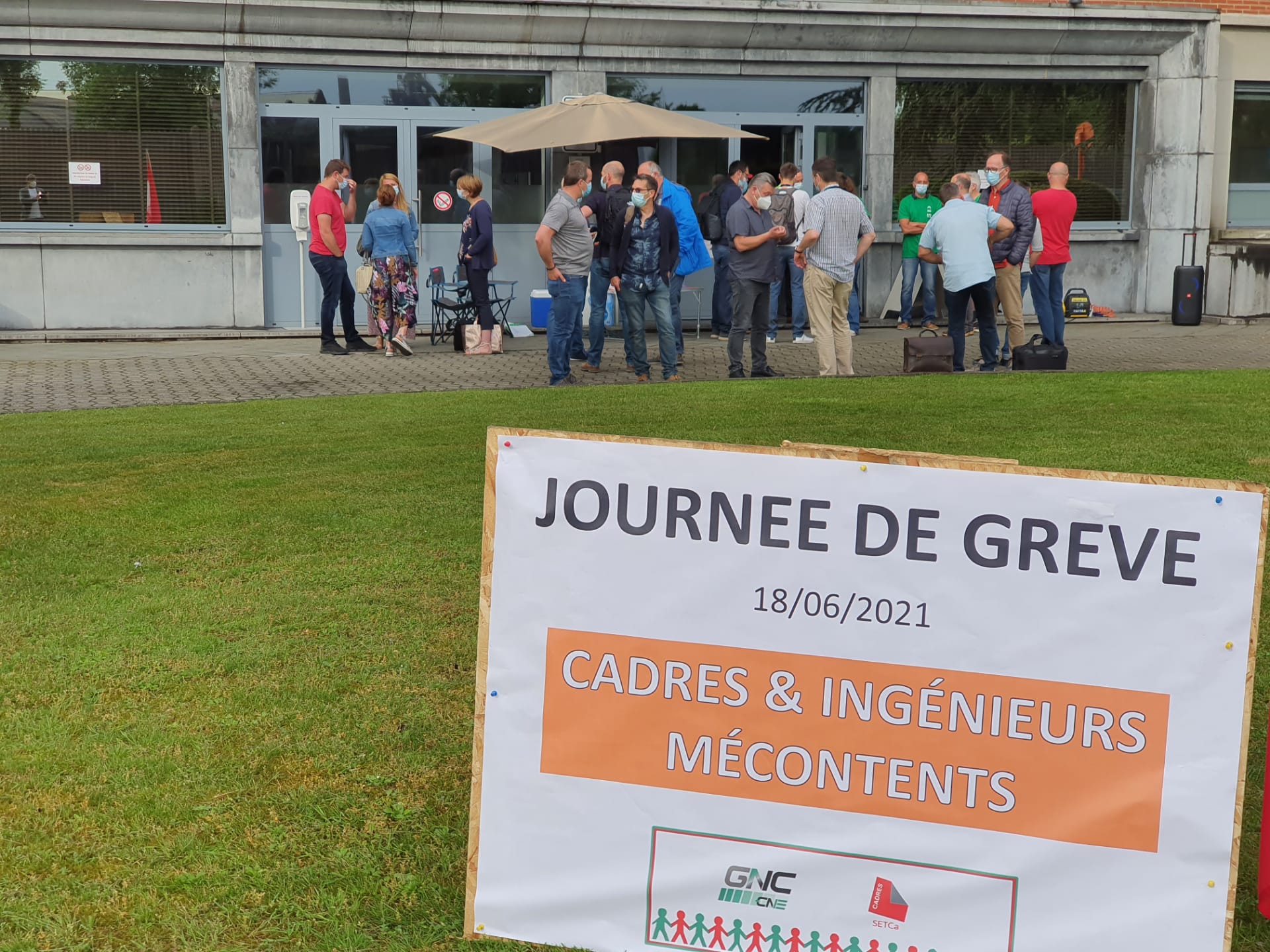 Grève des ingénieurs et cadres chez Thalès Alénia Space, Une première ! 