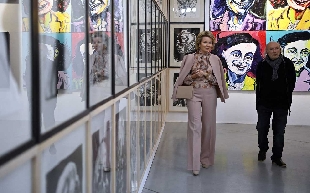 La Reine Mathilde a visité l'exposition du Carolo Charles Szymkowicz