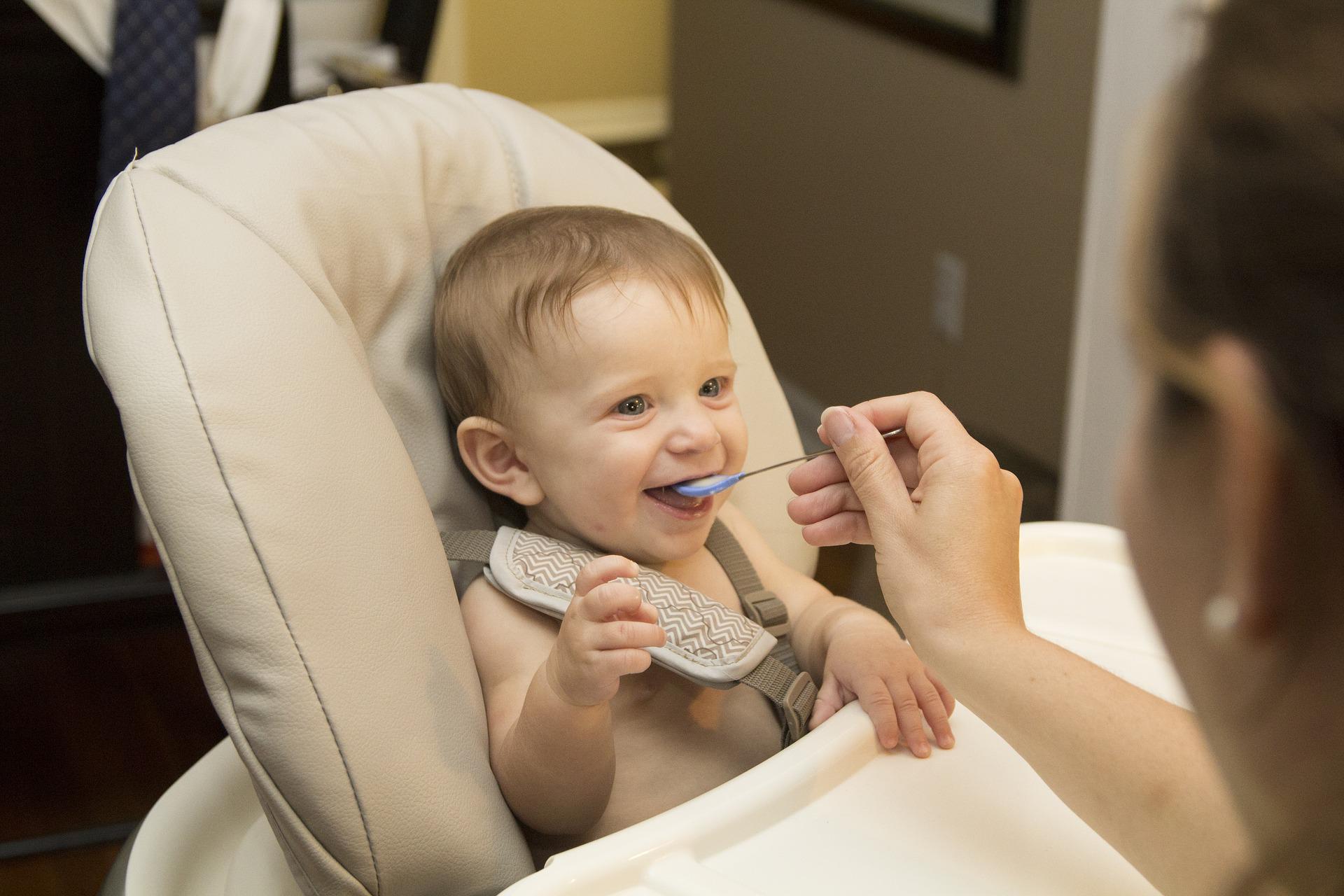 Test Achats analyse 64 pots pour bébé : aucun ne correspond aux exigences nutritionnelles