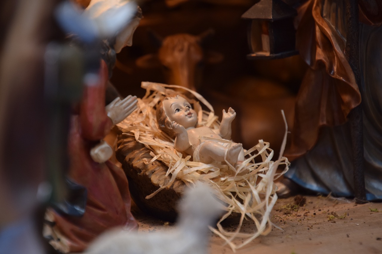 Exposition de crèches de Noël à l'église Sainte-Thérèse d'Erquelinnes