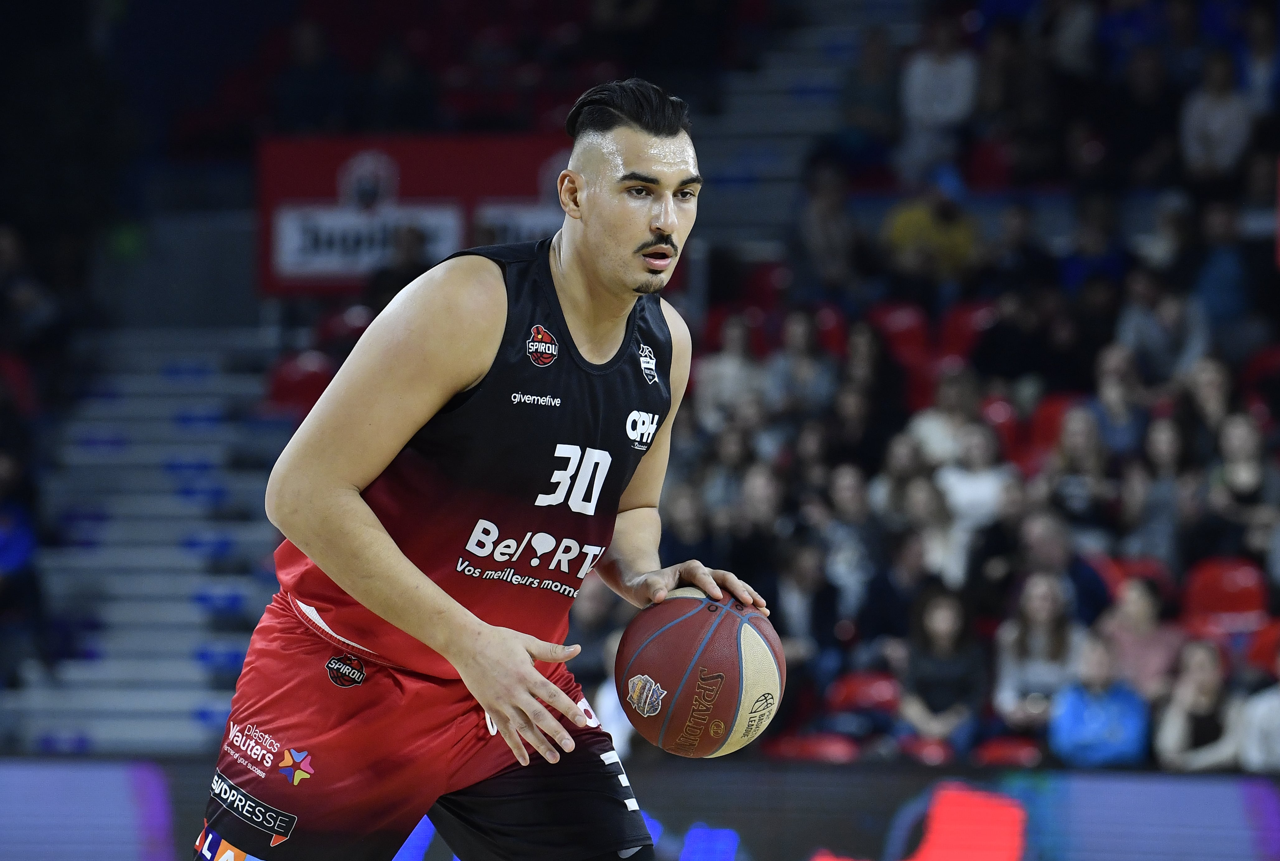 Basket : le Spirou met un terme au contrat de Khalid Boukichou