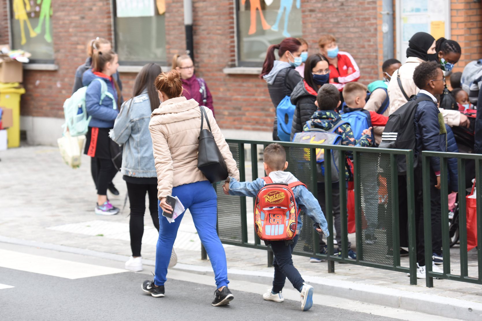 Vacances de Toussaint prolongées : comment combiner travail et garde des enfants?