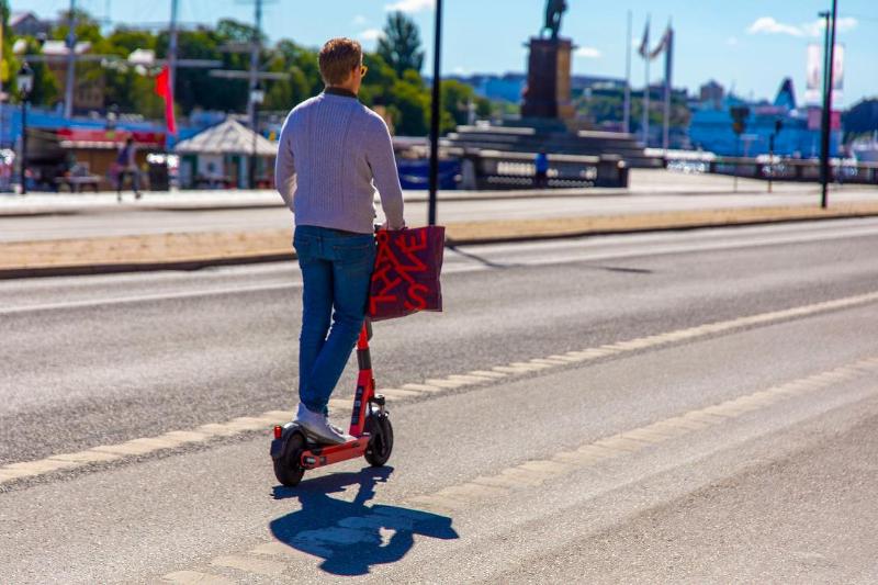 Trottinettes électriques et le code de la route: un quiz pour améliorer les connaissances des nouvelles règles