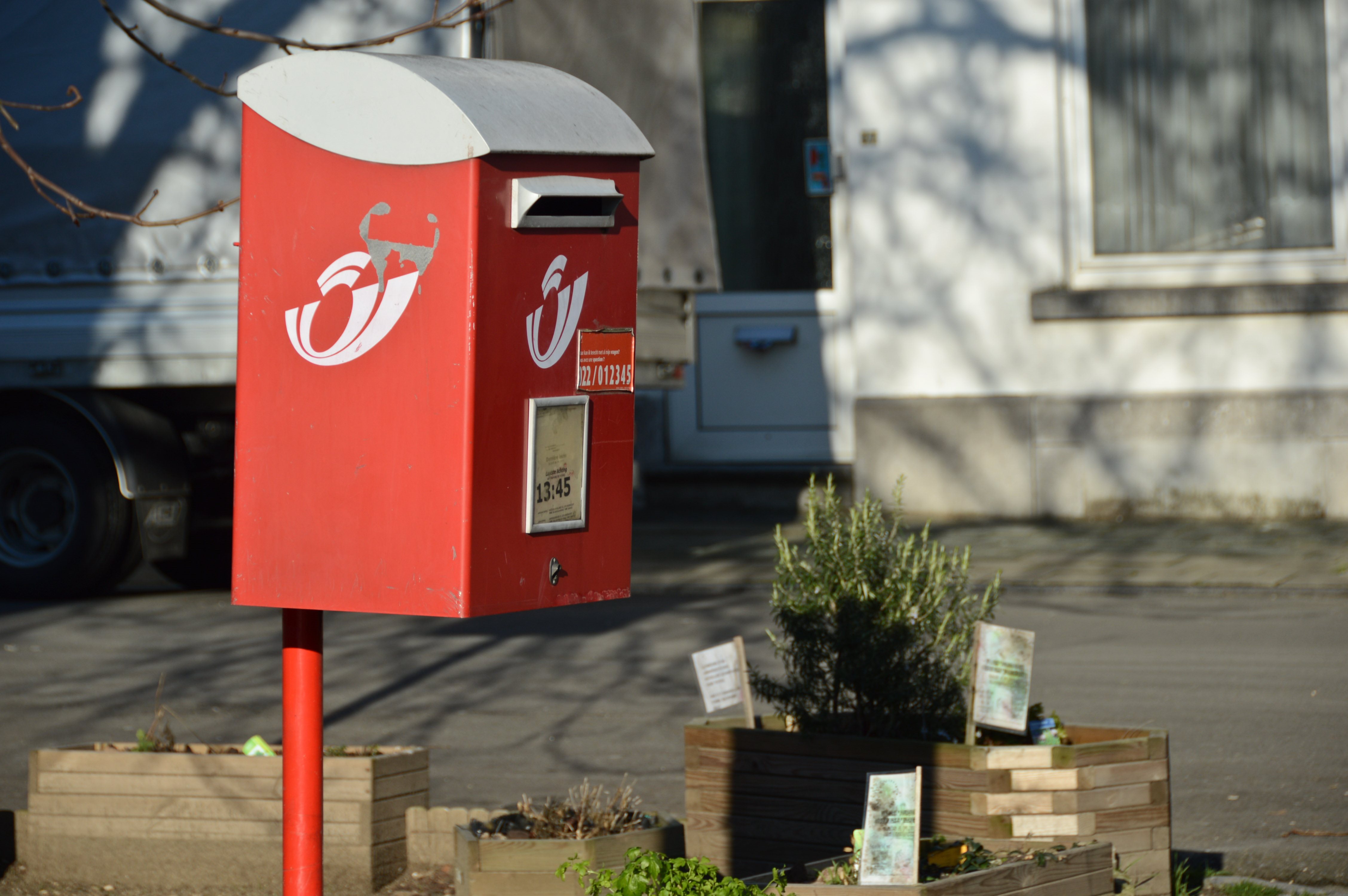 Seneffe: diminution du nombre de boîte aux lettres rouges 