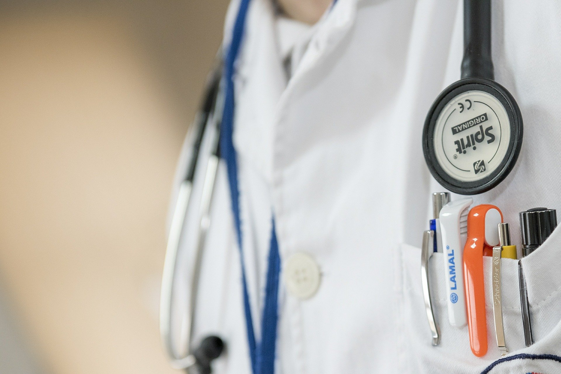 Vaccination du personnel hospitalier ce lundi, oui mais...