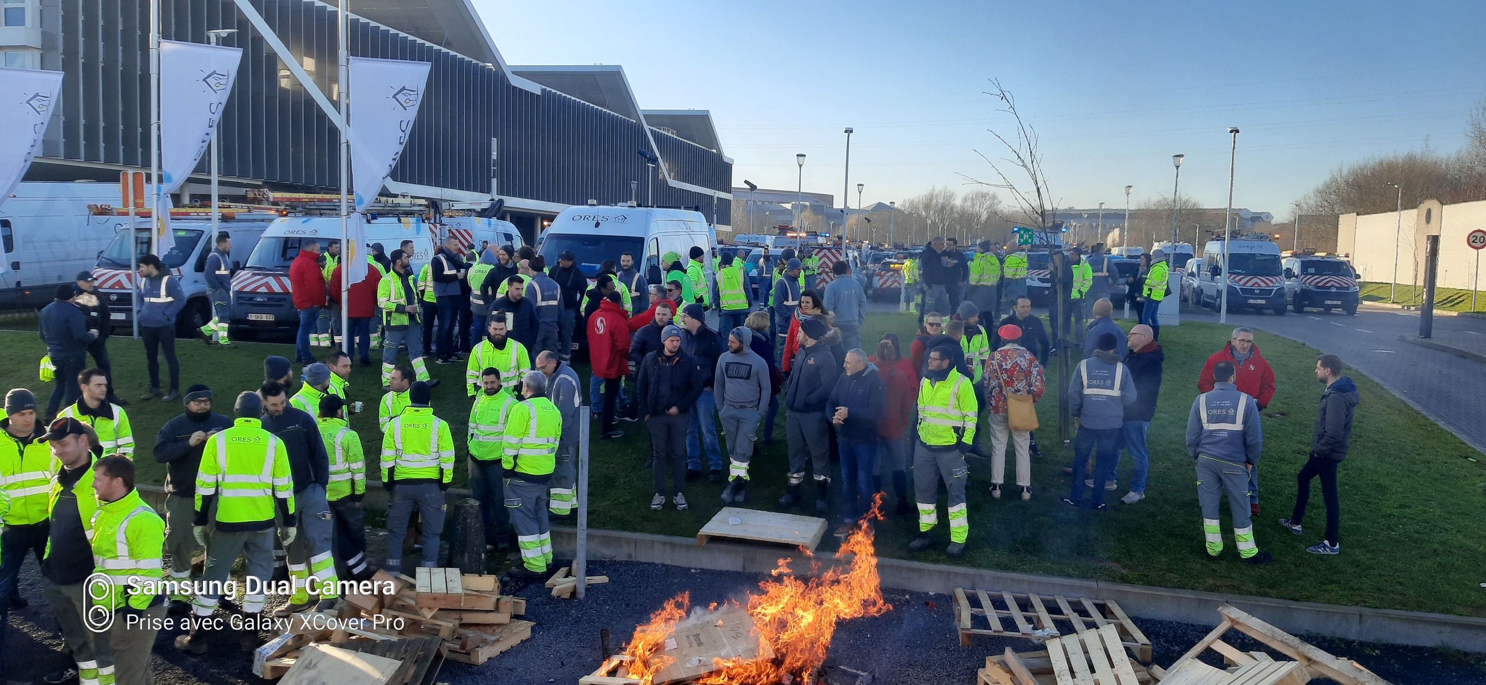 Action des agents techniques d’Ores à Gosselies : ils réclament une revalorisation salariale 