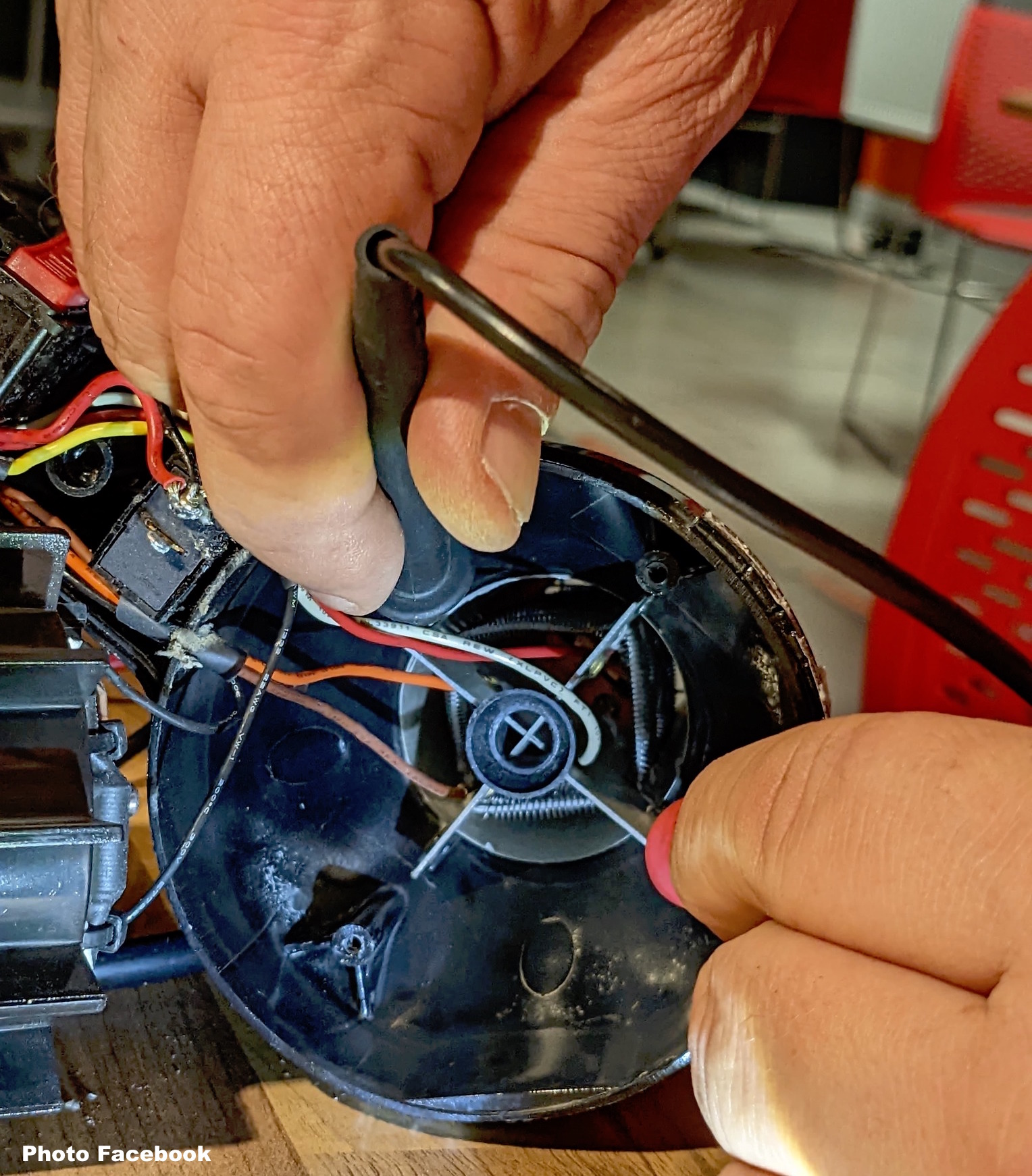 Le repair café de Châtelet souffle sa première bougie