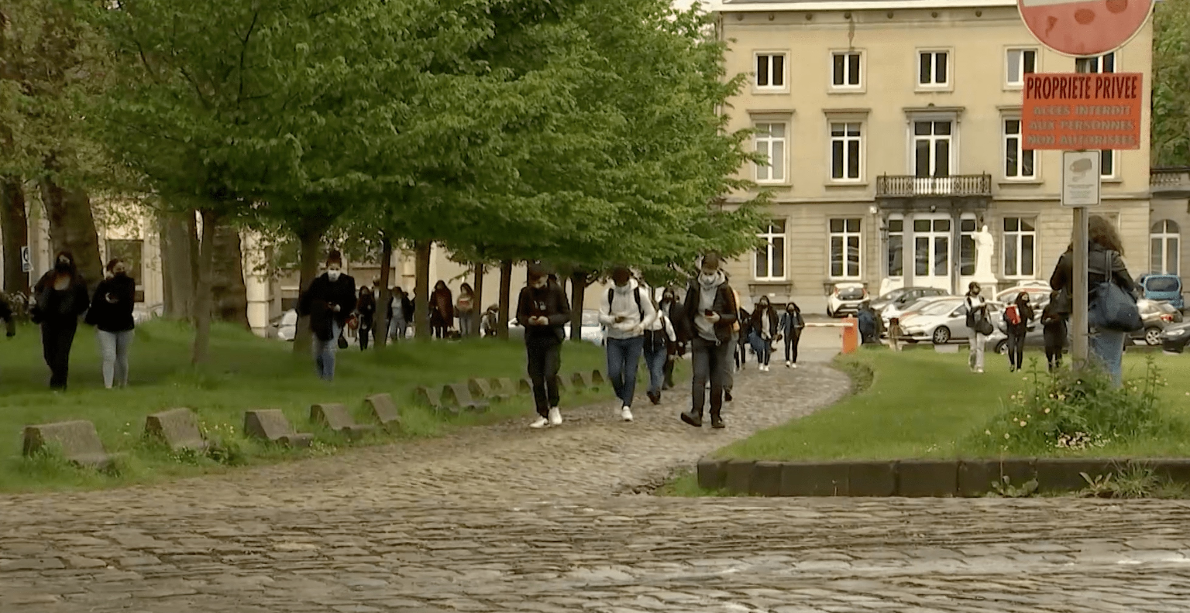 À Gosselies, le collège St-Michel ferme et passe en 100% distanciel