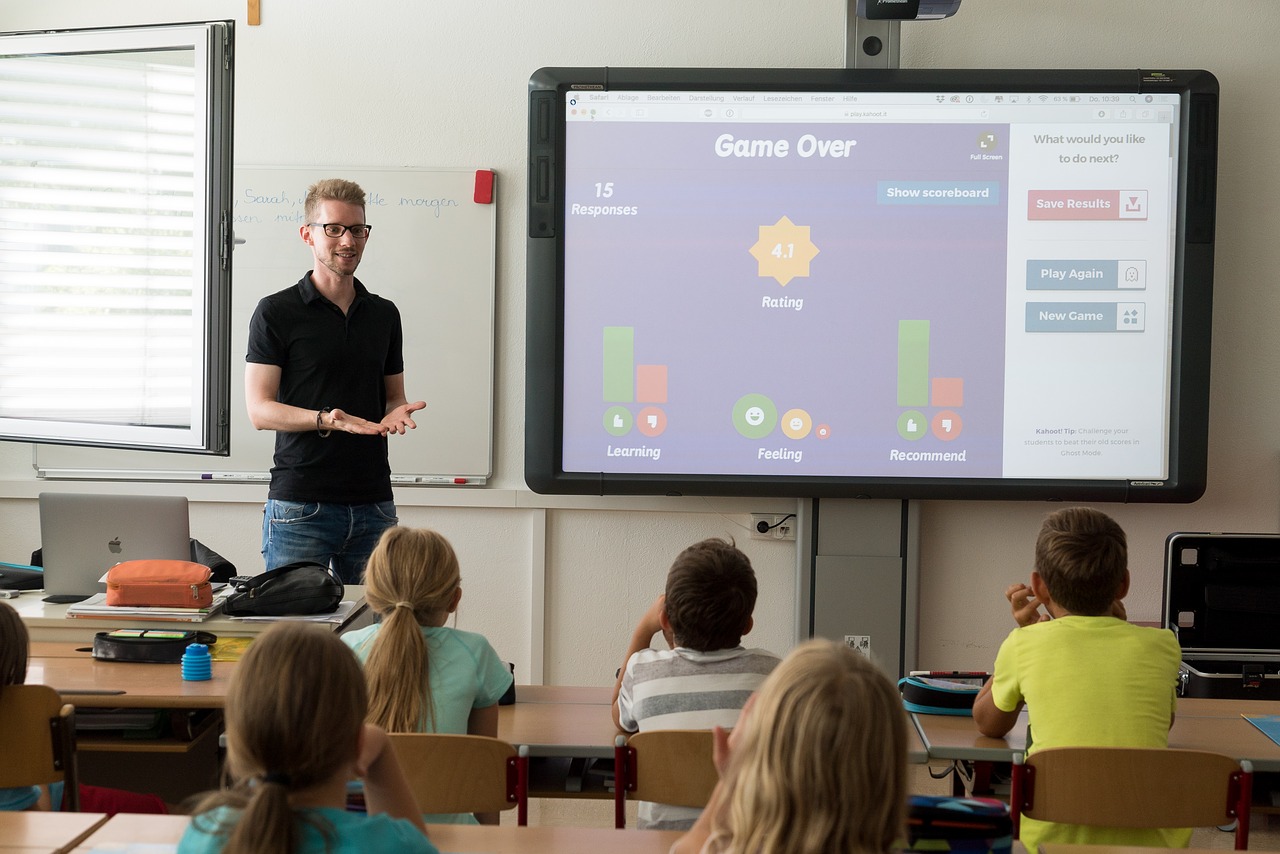 Thuin : des tableaux interactifs dans les écoles communales