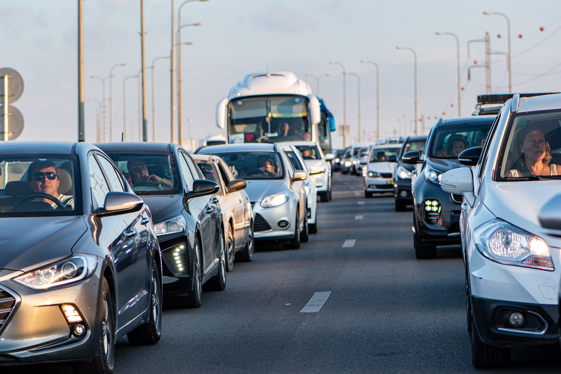 Vacances : Comment éviter les travaux sur la route des vacances ?